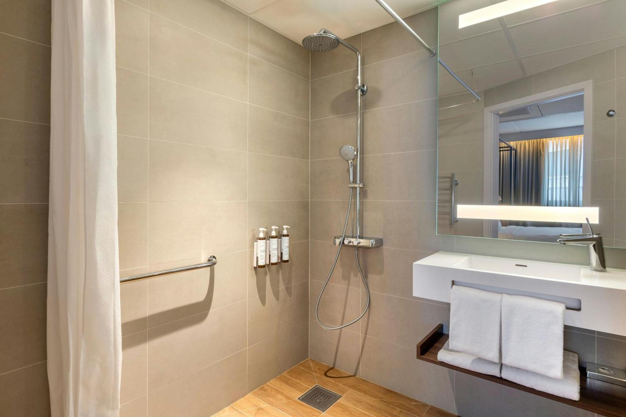 Ac Hotel By Marriott Stockholm Ulriksdal Solna község Kültér fotó